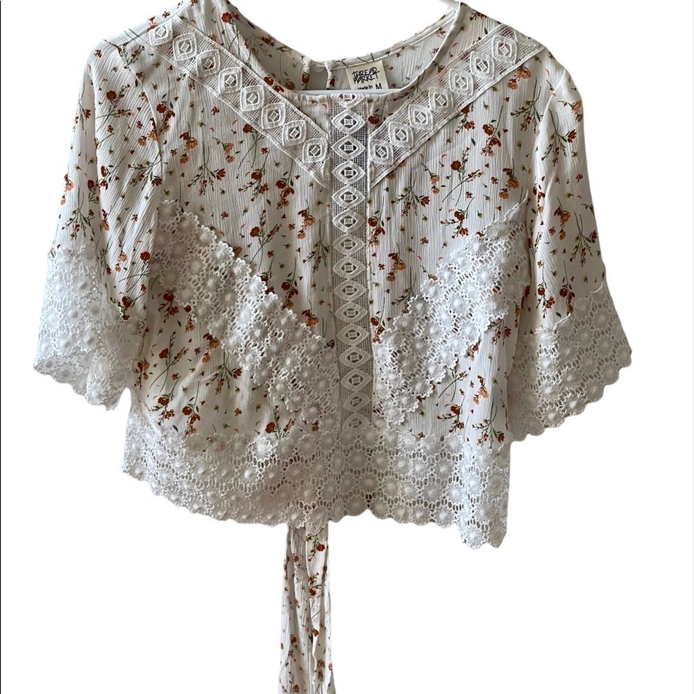 Thread Market NWT top with lace and tie back office bohemian concert work